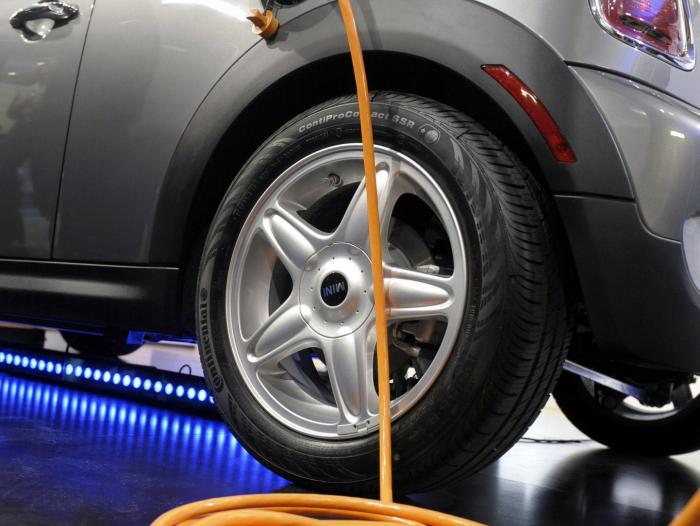 Carros eléctricos, con descuento del 30 % en revisión técnico-mecánica